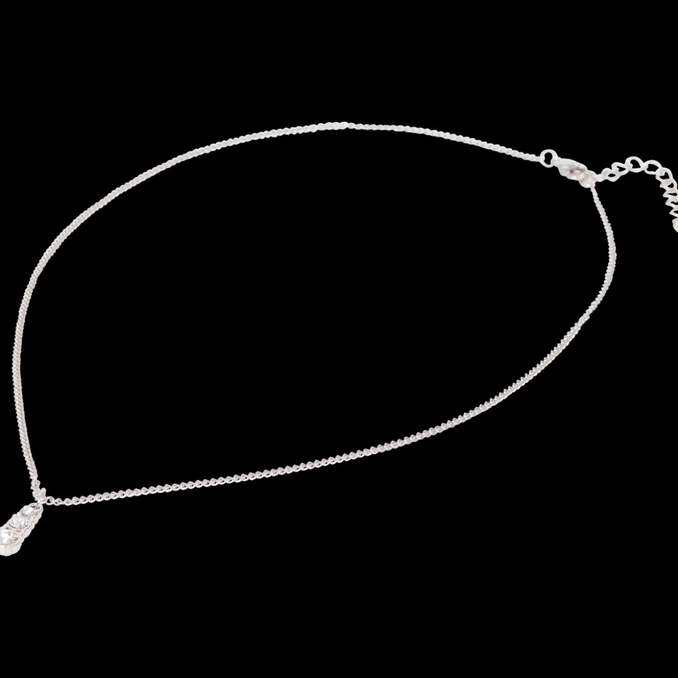 Action Uhren & Schmuck<Edelstahl-Kette mit Swarovski-Kristallen