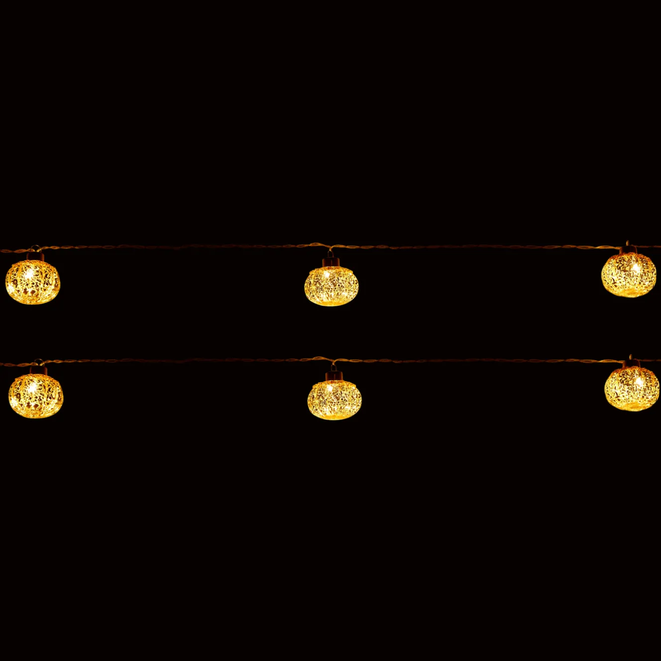 Action Beleuchtung<Herbstliche Lichterkette